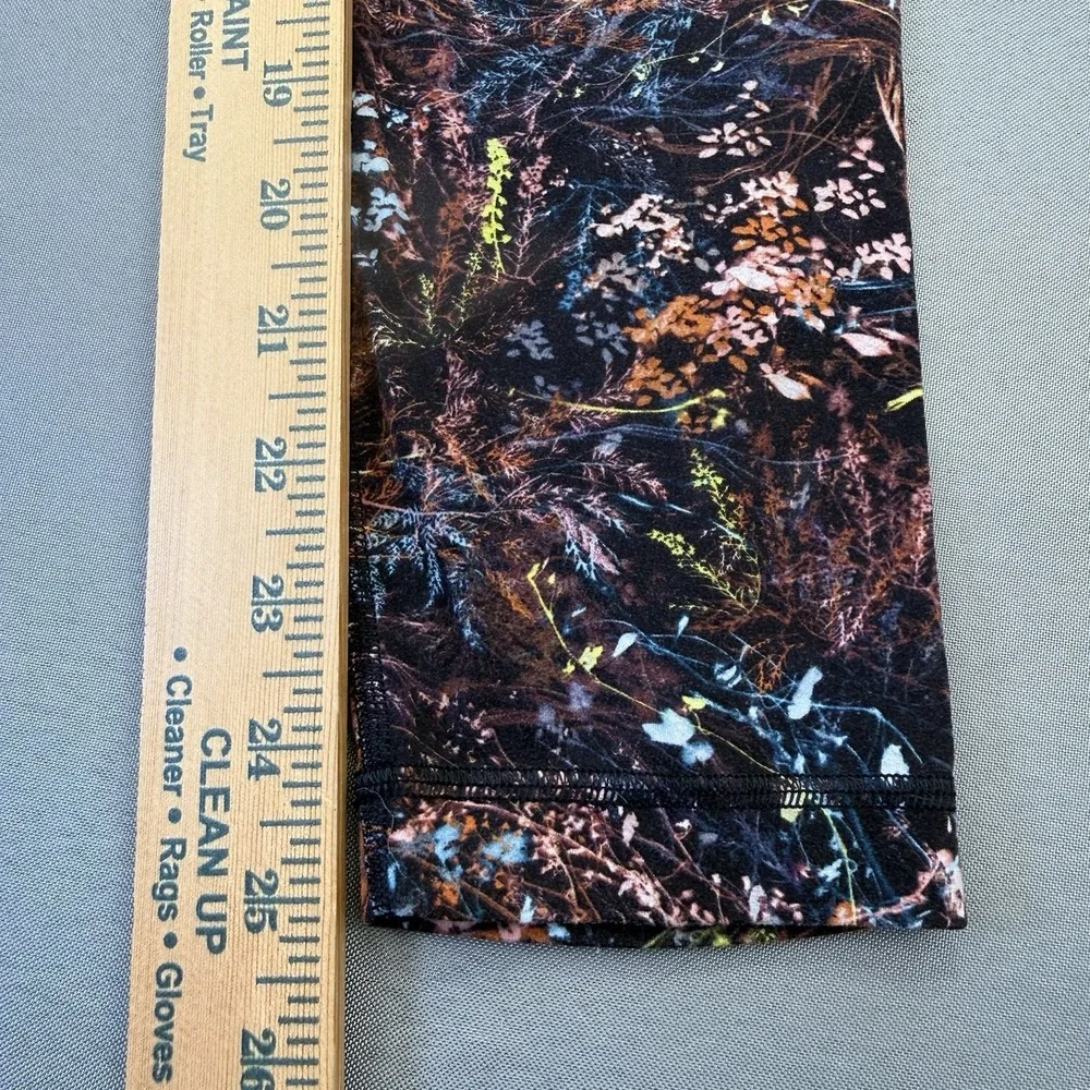 Lululemon Women's Multicolor/Black Floral Leggings Size 6 Pull-On Skinny